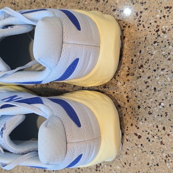 New Balance Men's Fresh Foam X 1080 V13 Running Shoe.. NWOT.. BOX.. M1080L13 - Picture 9 of 11